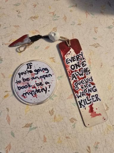 Bookmarks and pins Personalized Bookmarks and Pins